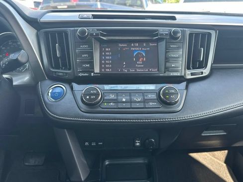 Used 2016 Toyota RAV4 XLE AWD/4WD image 21