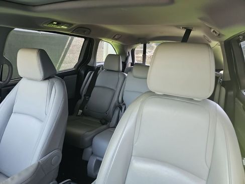 Used 2018 Honda Odyssey EX-L image 15