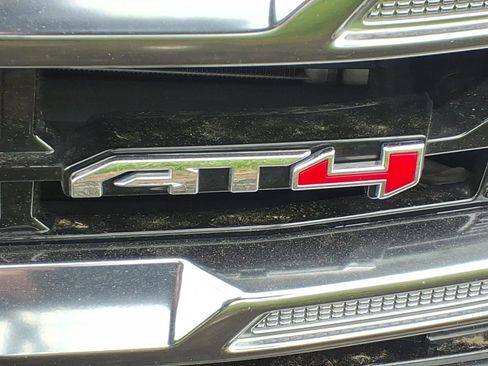 Certified 2023 GMC Terrain AT4 AWD/4WD image 9
