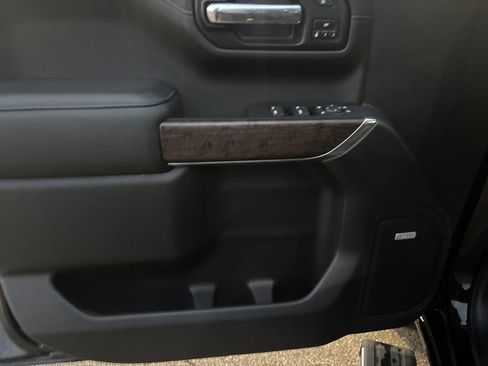 Used 2022 GMC Sierra 1500 Denali w/ Denali Reserve Package image 15