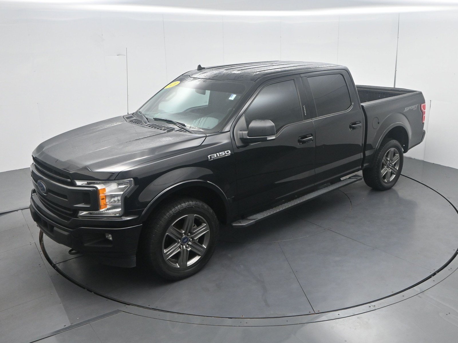 Used 2020 Ford F150 XLT w/ Equipment Group 302A Luxury AWD/4WD image 23