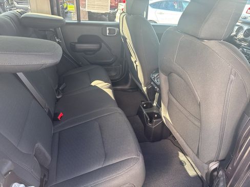 Certified 2021 Jeep Wrangler Unlimited Sport image 23