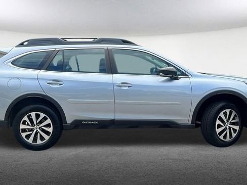 Used 2022 Subaru Outback AWD/4WD image 18