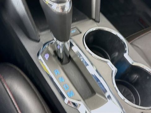 Used 2017 Chevrolet Equinox Premier w/ Enhanced Convenience Package image 17