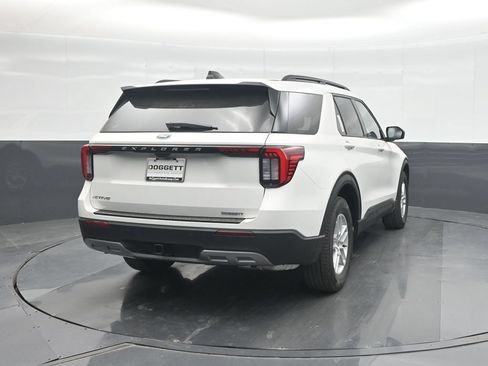 New 2026 Ford Explorer Active w/ Active Comfort Package RWD image 24