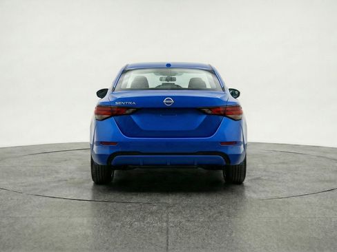 Used 2025 Nissan Sentra SV image 6