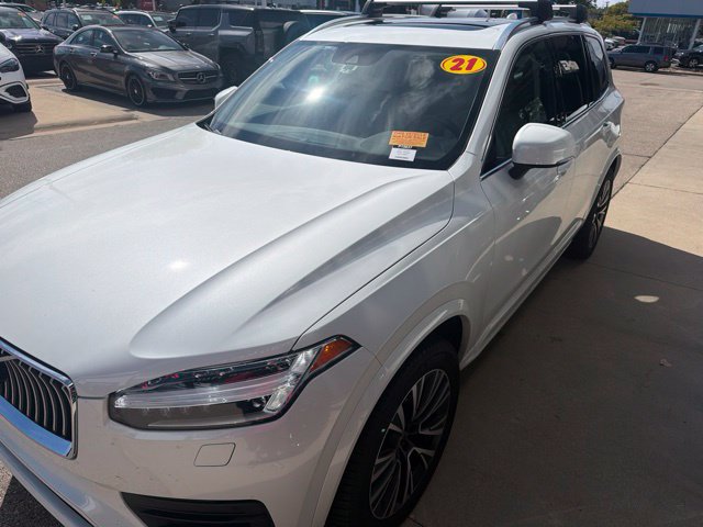 Used 2021 Volvo XC90 T5 Momentum w/ Climate Package AWD/4WD image 4