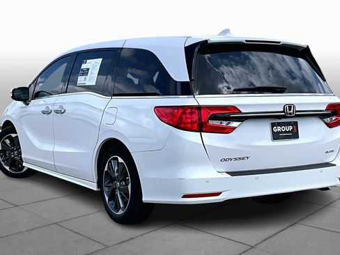 Used 2023 Honda Odyssey Elite image 11