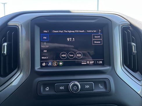 New 2026 Chevrolet Silverado 1500 Custom Trail Boss w/ LPO, Dark Essentials Package AWD/4WD image 26