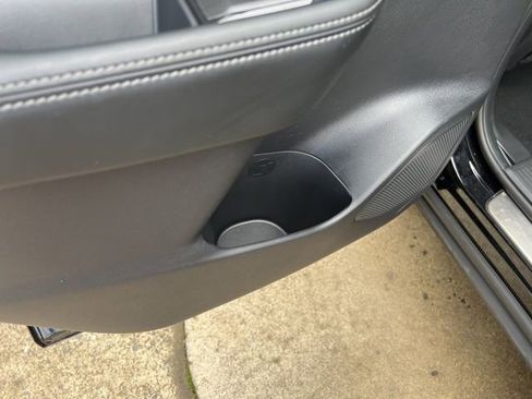 Used 2024 Nissan Rogue SL image 55