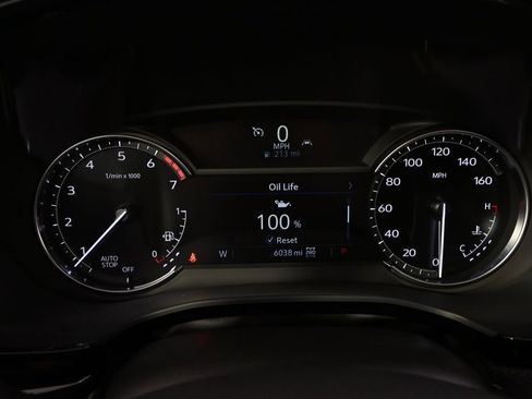 New 2025 Cadillac XT6 Luxury image 25