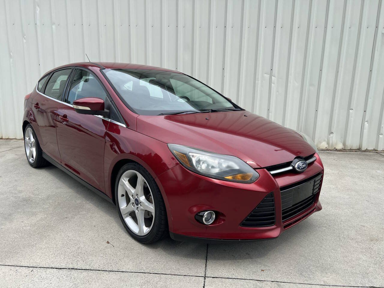 Used 2014 Ford Focus Titanium FWD image 1