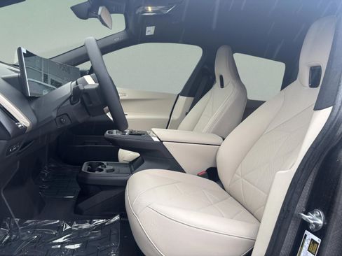 Used 2026 BMW iX xDrive45 image 21