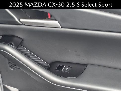 New 2025 MAZDA CX-30 AWD 2.5 S w/ Select Sport Pkg image 18
