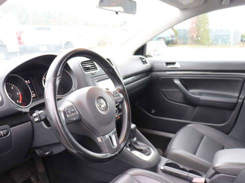 Used 2011 Volkswagen Jetta TDI image 10