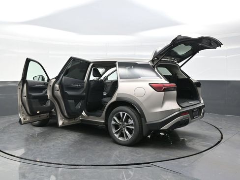 Used 2025 INFINITI QX60 Luxe w/ Vision Package image 50