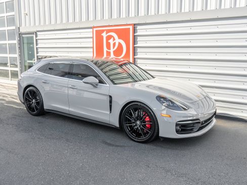 Used 2023 Porsche Panamera 4S AWD/4WD image 42