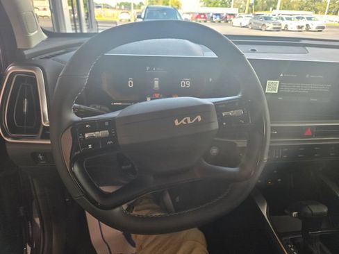 New 2026 Kia Sorento LX FWD image 17