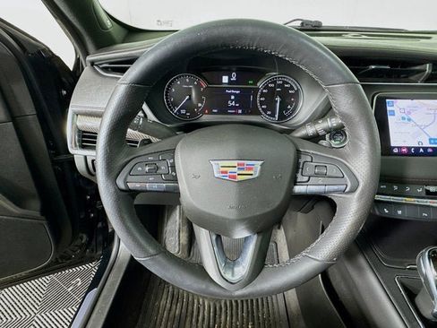 Used 2022 Cadillac XT4 Sport image 11