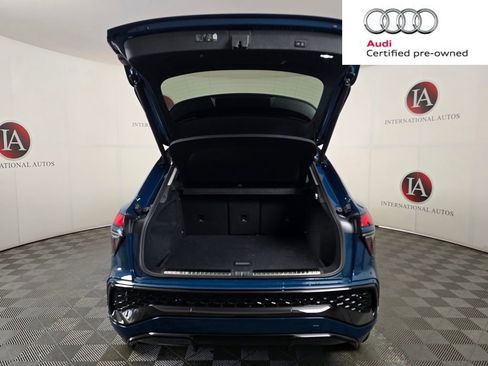 Certified 2026 Audi Q3 quattro 2.0T w/ 20" Wheel Package AWD/4WD image 9
