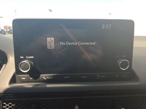 Used 2023 Honda Civic LX image 10