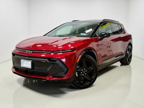 Used 2025 Chevrolet Equinox EV RS image 2