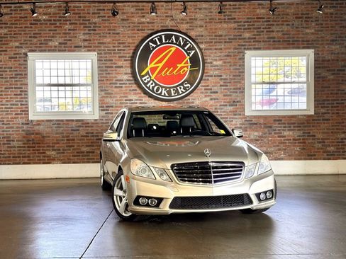 Used 2010 Mercedes-Benz E 350 Sedan image 1