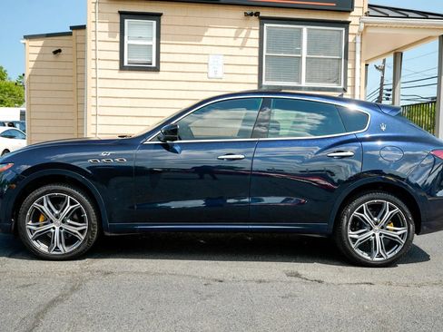 Used 2023 Maserati Levante GT AWD/4WD image 8