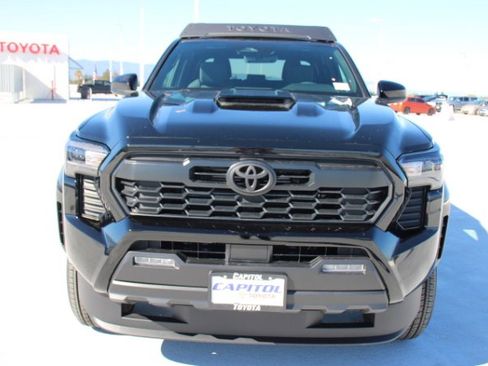 New 2025 Toyota Tacoma TRD Sport image 8