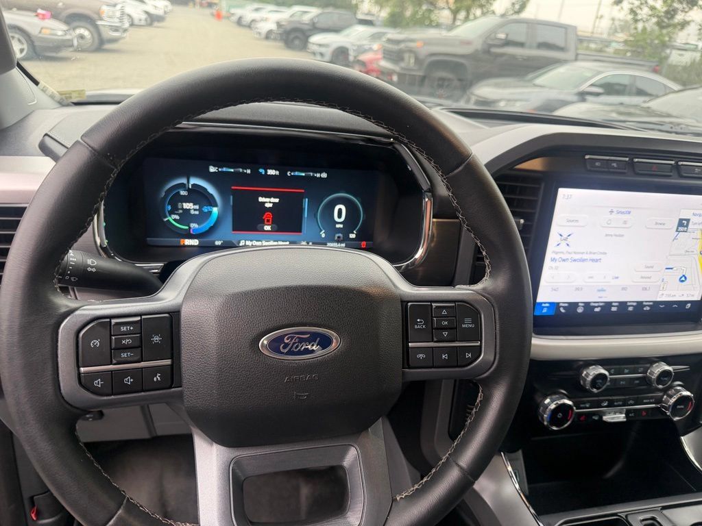 Used 2023 Ford F150 Lightning XLT AWD/4WD image 5