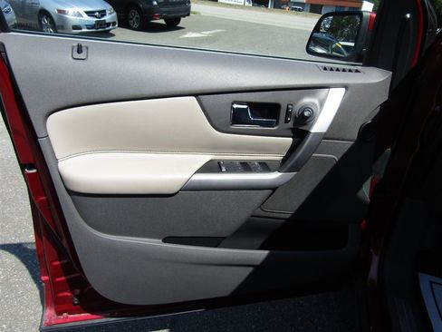 Used 2013 Ford Edge Limited AWD/4WD image 19