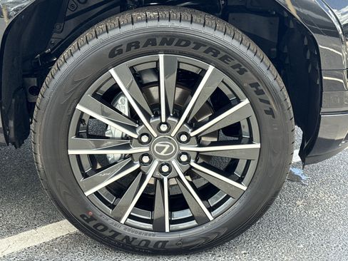 Used 2026 Lexus GX 550 w/ Accessory Package (2T) AWD/4WD image 13