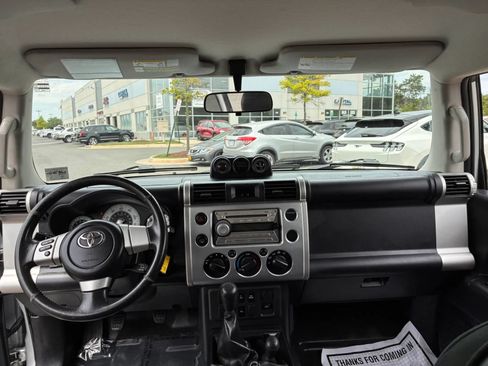 Used 2008 Toyota FJ Cruiser 4WD image 18