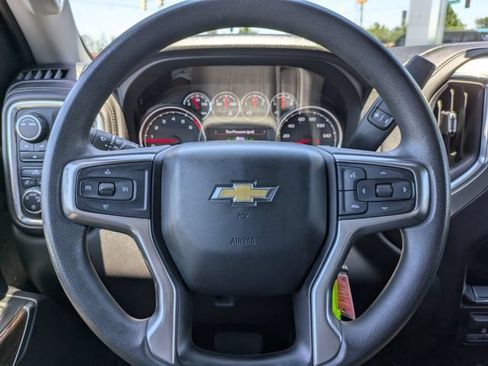 Used 2021 Chevrolet Silverado 2500 LT AWD/4WD image 25