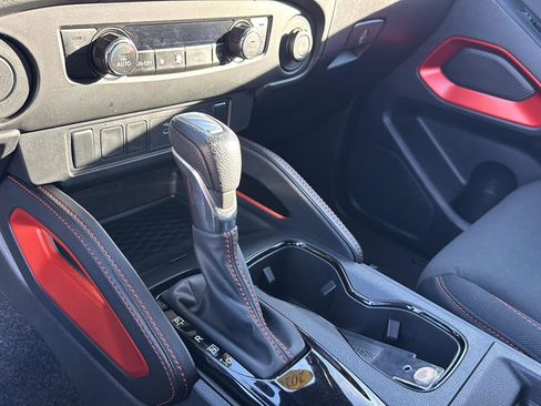 Used 2024 Nissan Frontier Pro-X image 24