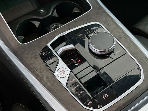 Used 2024 BMW X5 sDrive40i image 25