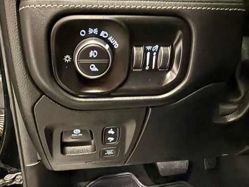 Used 2020 RAM 1500 Limited image 21