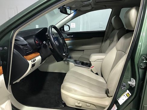 Used 2013 Subaru Outback 2.5i Limited AWD/4WD image 10