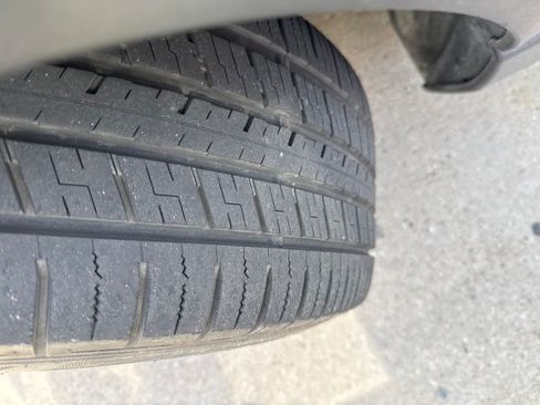 Used 2018 Honda CR-V EX image 2