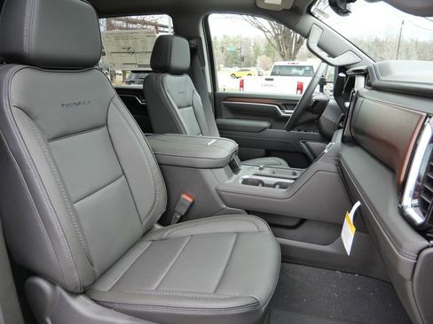New 2026 GMC Sierra 3500 Denali w/ Denali Reserve Package AWD/4WD image 24