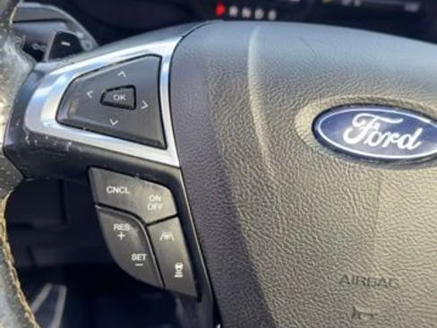 Certified 2020 Ford Edge ST w/ Cold Weather Package AWD/4WD image 9