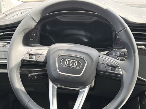 Used 2023 Audi Q7 3.0T Prestige image 14