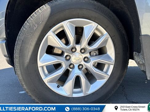 Used 2019 Chevrolet Silverado 1500 Custom w/ Trailering Package image 12