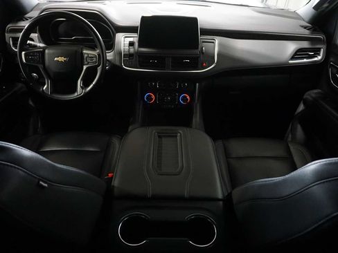 Used 2023 Chevrolet Suburban LT image 18