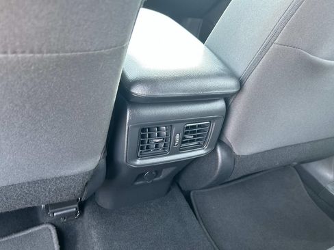 Used 2025 Toyota RAV4 LE AWD/4WD image 20