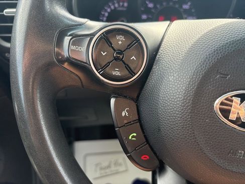 Used 2019 Kia Soul + image 31