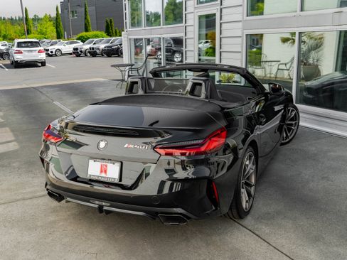 Used 2022 BMW Z4 M40i w/ Premium Package RWD image 6