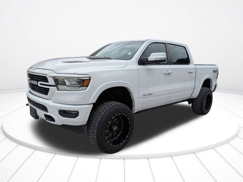 Used 2021 RAM 1500 Laramie w/ Sport Appearance Package AWD/4WD image 8