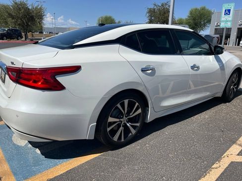 Used 2017 Nissan Maxima 3.5 SL FWD image 4