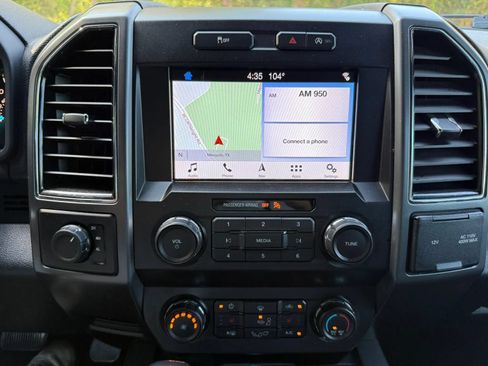 Used 2019 Ford F150 XLT w/ Equipment Group 302A Luxury AWD/4WD image 33